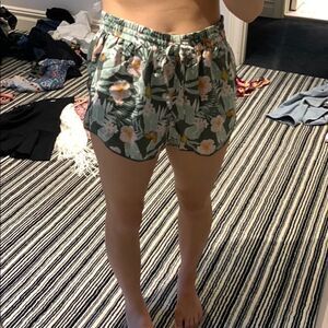 Joie beach shorts 